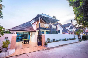 Soi 15 Thappraya Pool villa- 5km to Jomtien beach